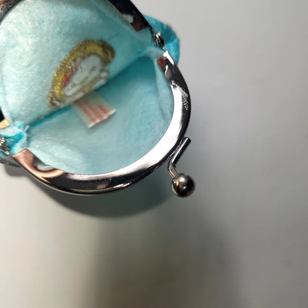 HELLO KITTY SANRIO Vintage blue key chain coin purse